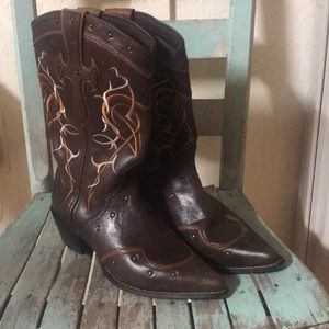 Women’s size 9 Durango crush boots